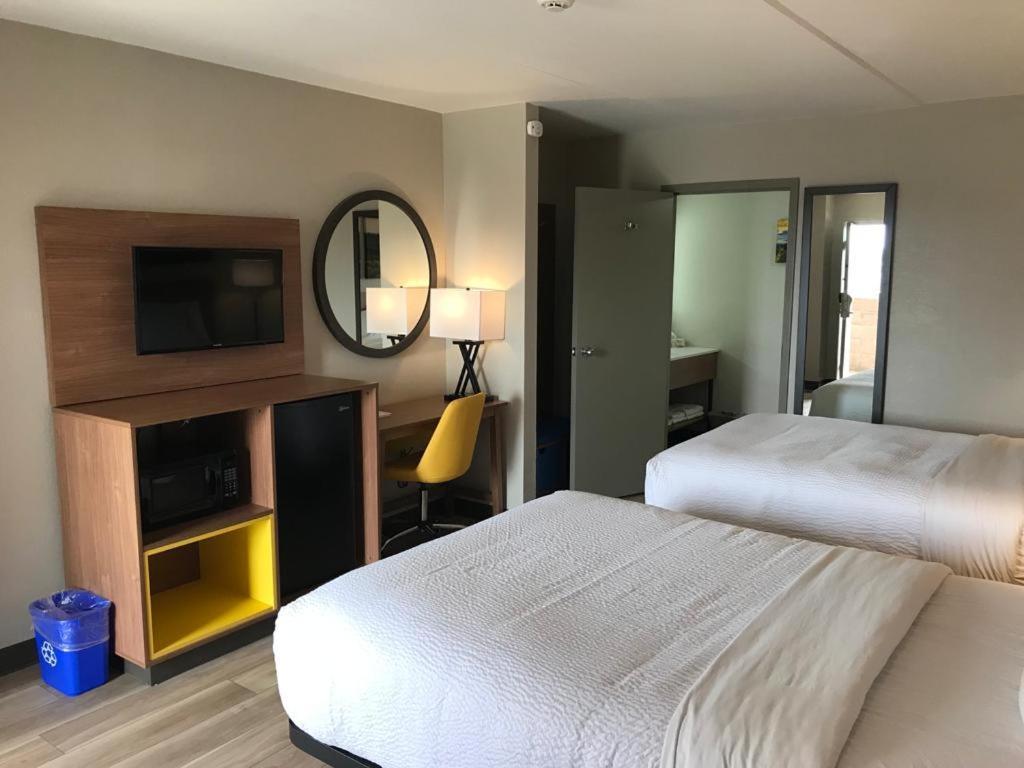 Days Inn By Wyndham ויינלנד מראה חיצוני תמונה